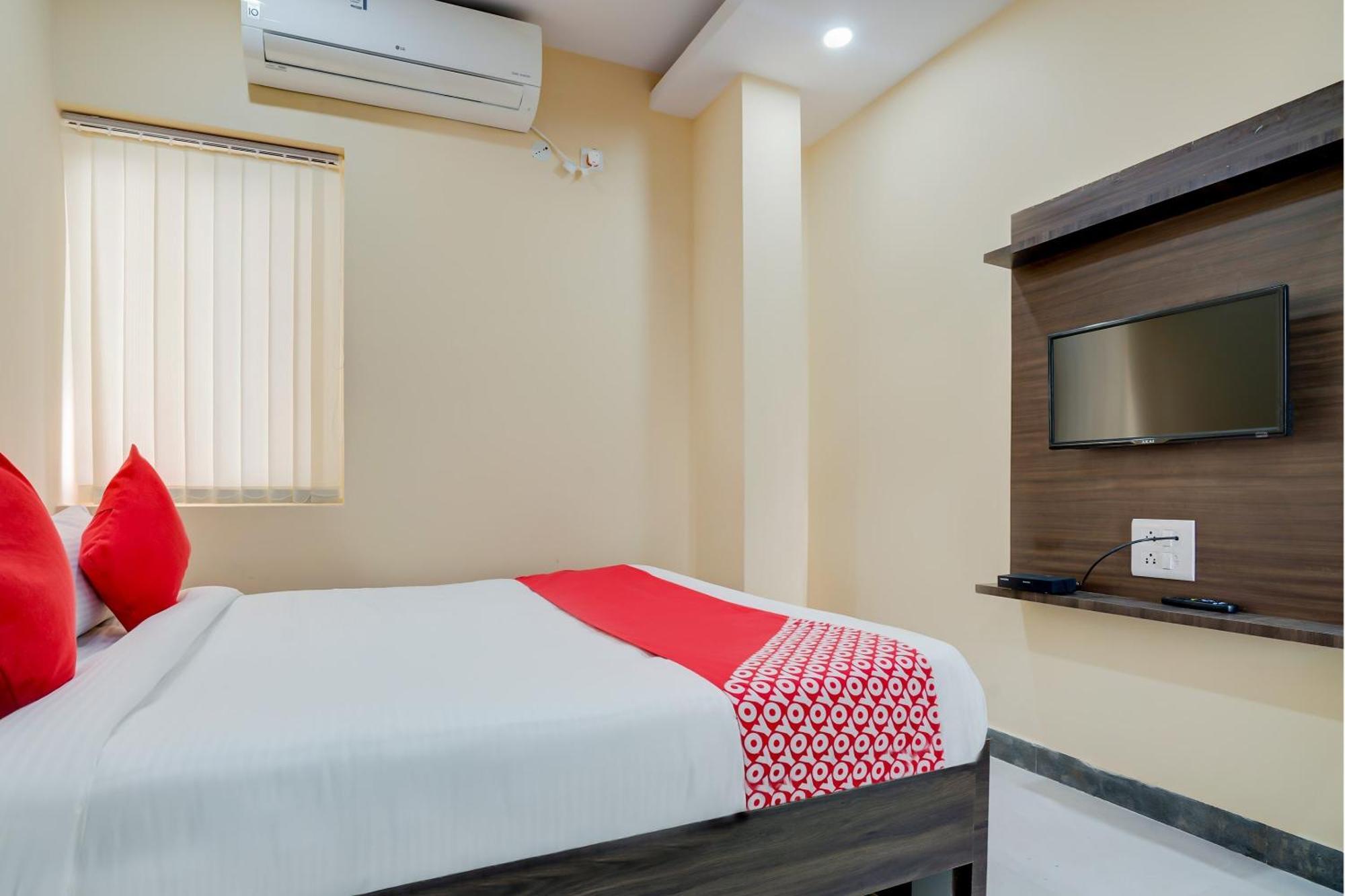Hotel O Alekhya Residency Cafe Bahar Sururnagar Buitenkant foto