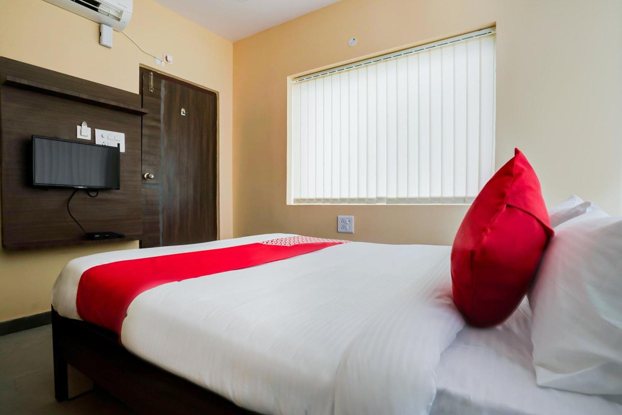 Hotel O Alekhya Residency Cafe Bahar Sururnagar Buitenkant foto